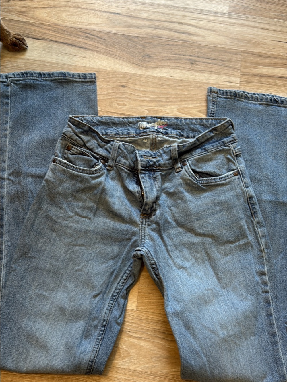 Classic women’s wrangler Light Blue Denim Jeans